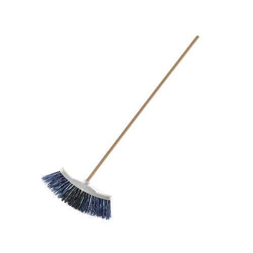 Escoba Cerda Dura Con Mango De Madera 1.20 Mt